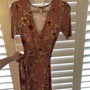Floral print wrap dress